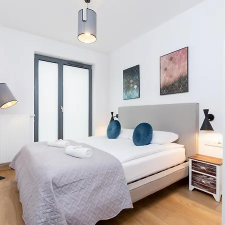 Apartment Nadwislanska 5 By Renters Krakow